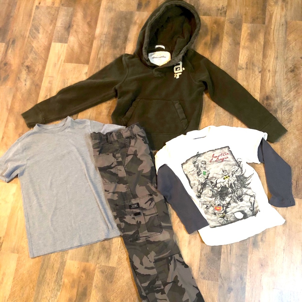 🎉Bundle 4 items youth sizes 1-7 rest 10-12 L🎉